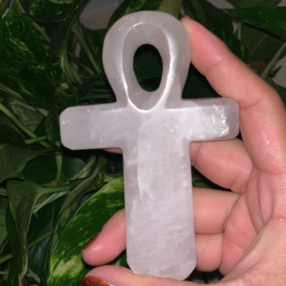 Rose quartz ankh